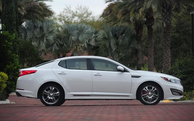 Kia Optima SX Limited profile view