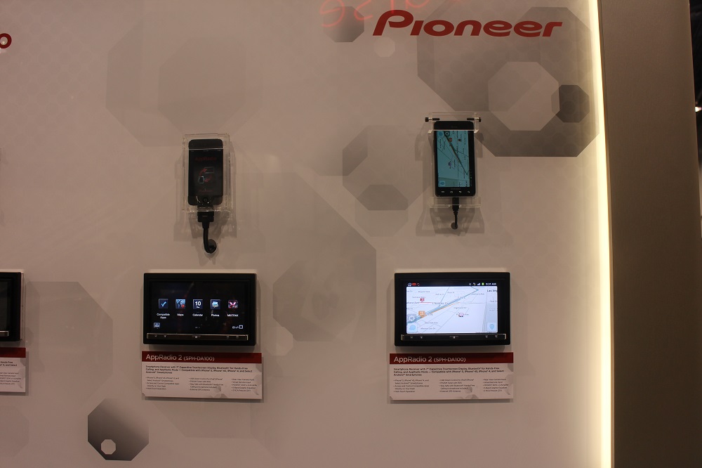 New apps and iPhone 5 support headed to Pioneer's AppRadio 