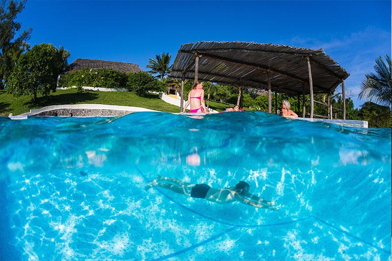 retreat from society and relax in these idyllic cabins around the world manta resort 7