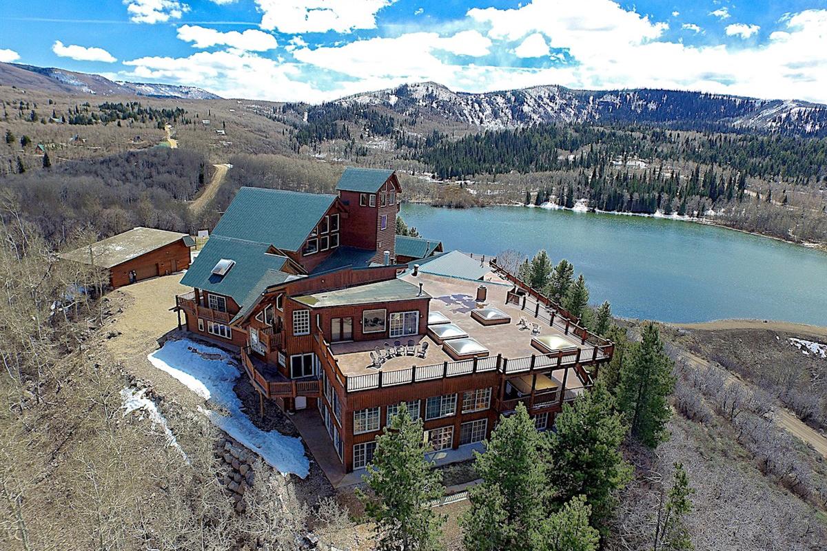 retreat from society and relax in these idyllic cabins around the world timber moose lodge 8