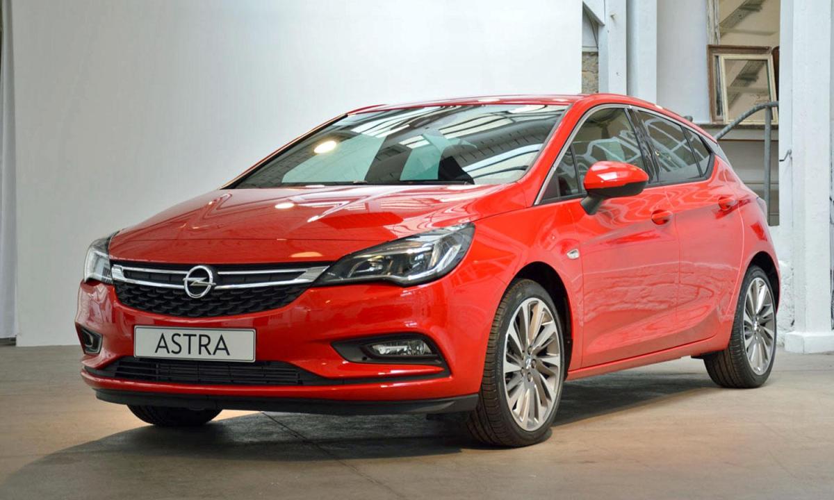 2016 opel astra performance specs pictures hands on front side angle 2