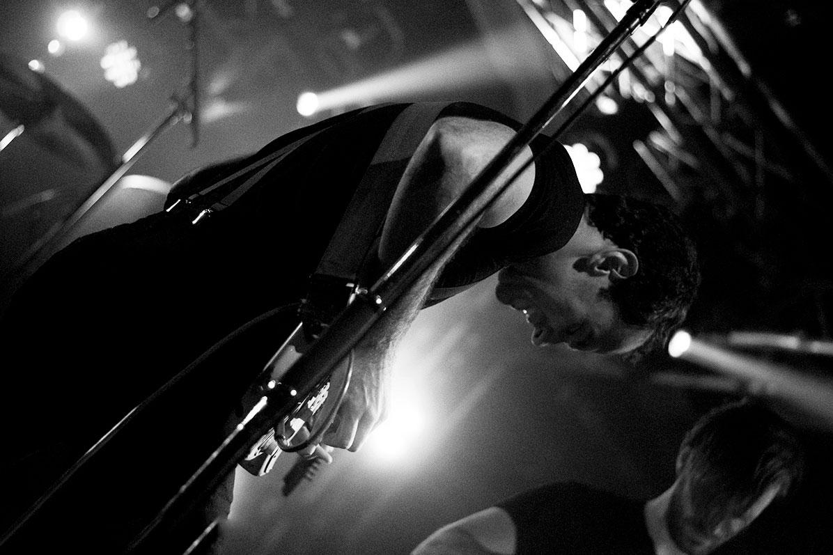 strokes guitarist albert hammond jr on solo album momentary masters the 004