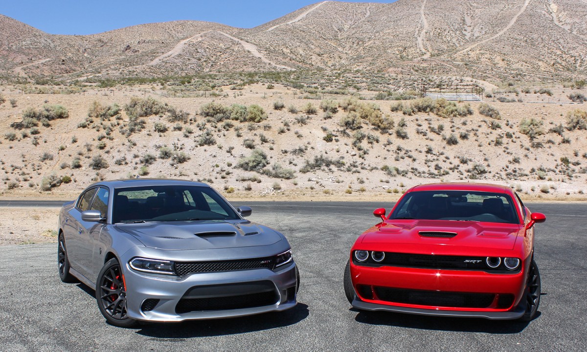 2015-Dodge-Charger-and-Challenger-SRT-Hellcats