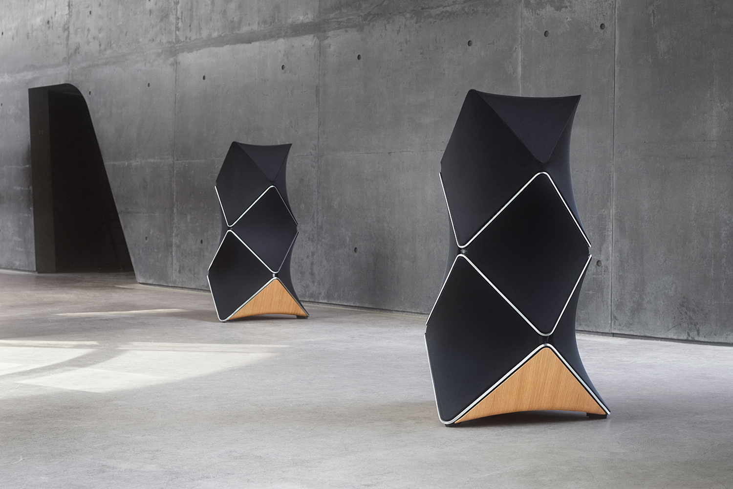 bang and olufsen beolab 90 speakers sweet spot 15cs me23