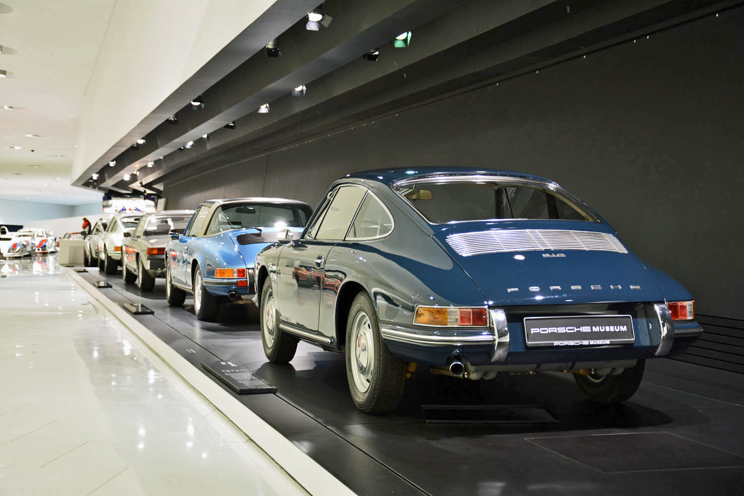 porsche museum stuttgart pictures history 1970 911 s 2 targa