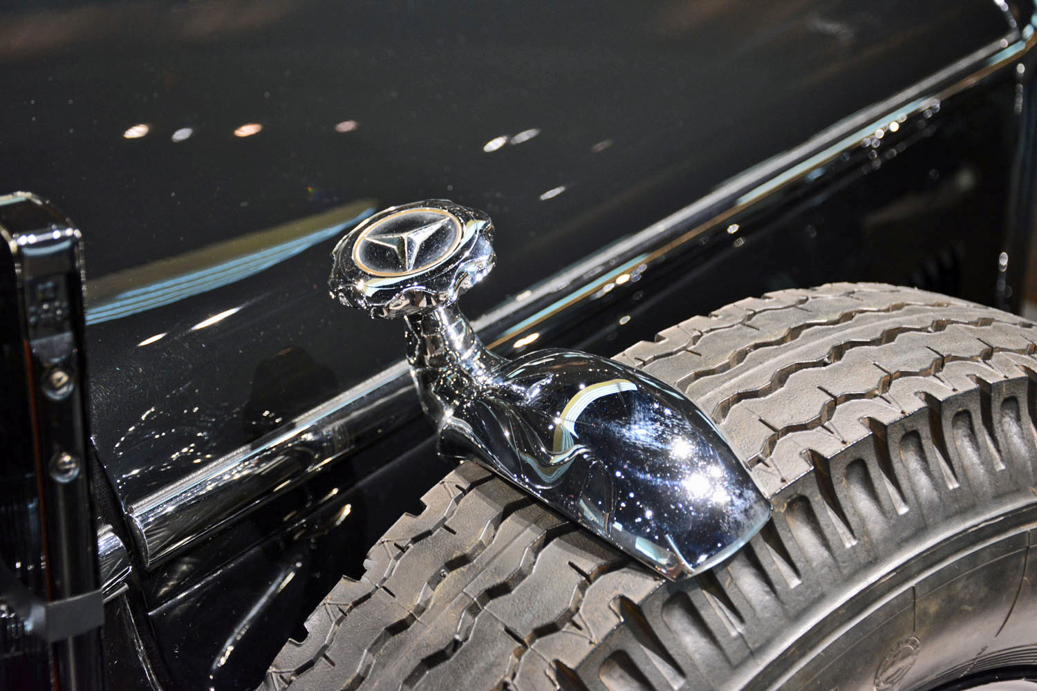 mercedes benz museum stuttgart pictures history ronan glon 260d 4