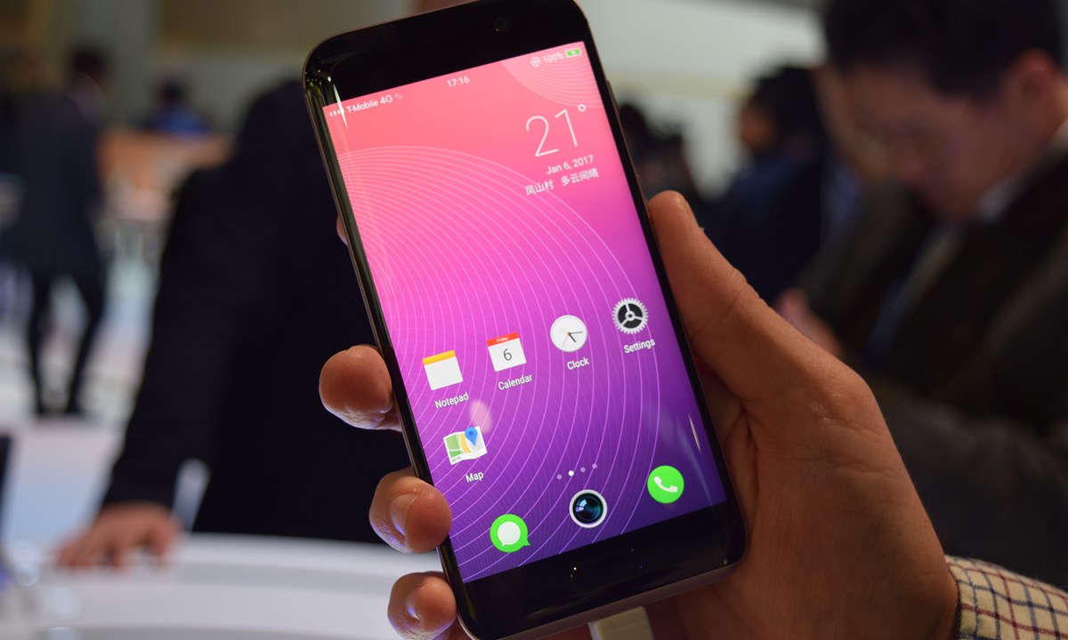 Honor Magic hands on