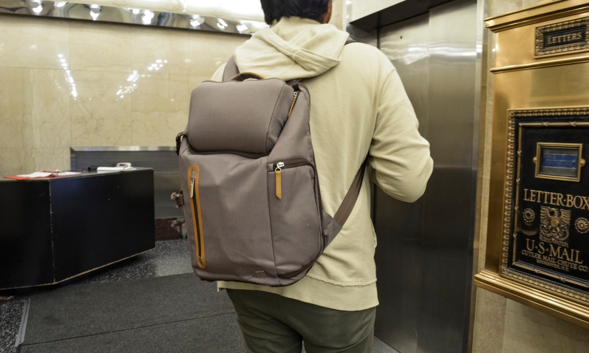 Moshi Arcus Backpack Review