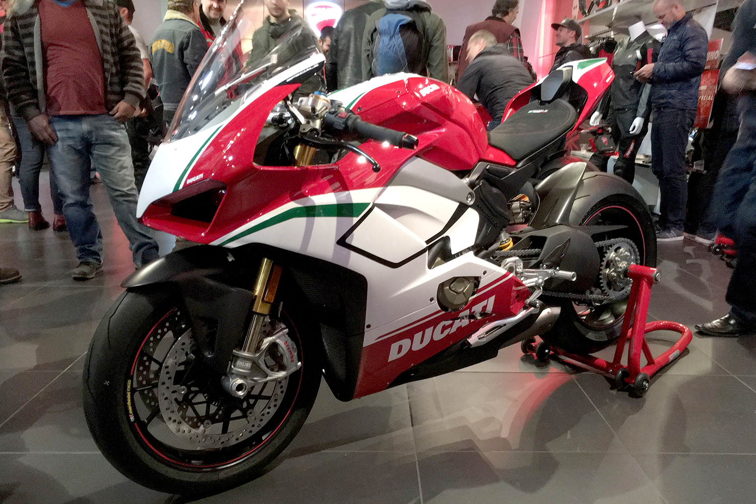 ducati 2018 motorcycle preview panigale v4 speciale full1