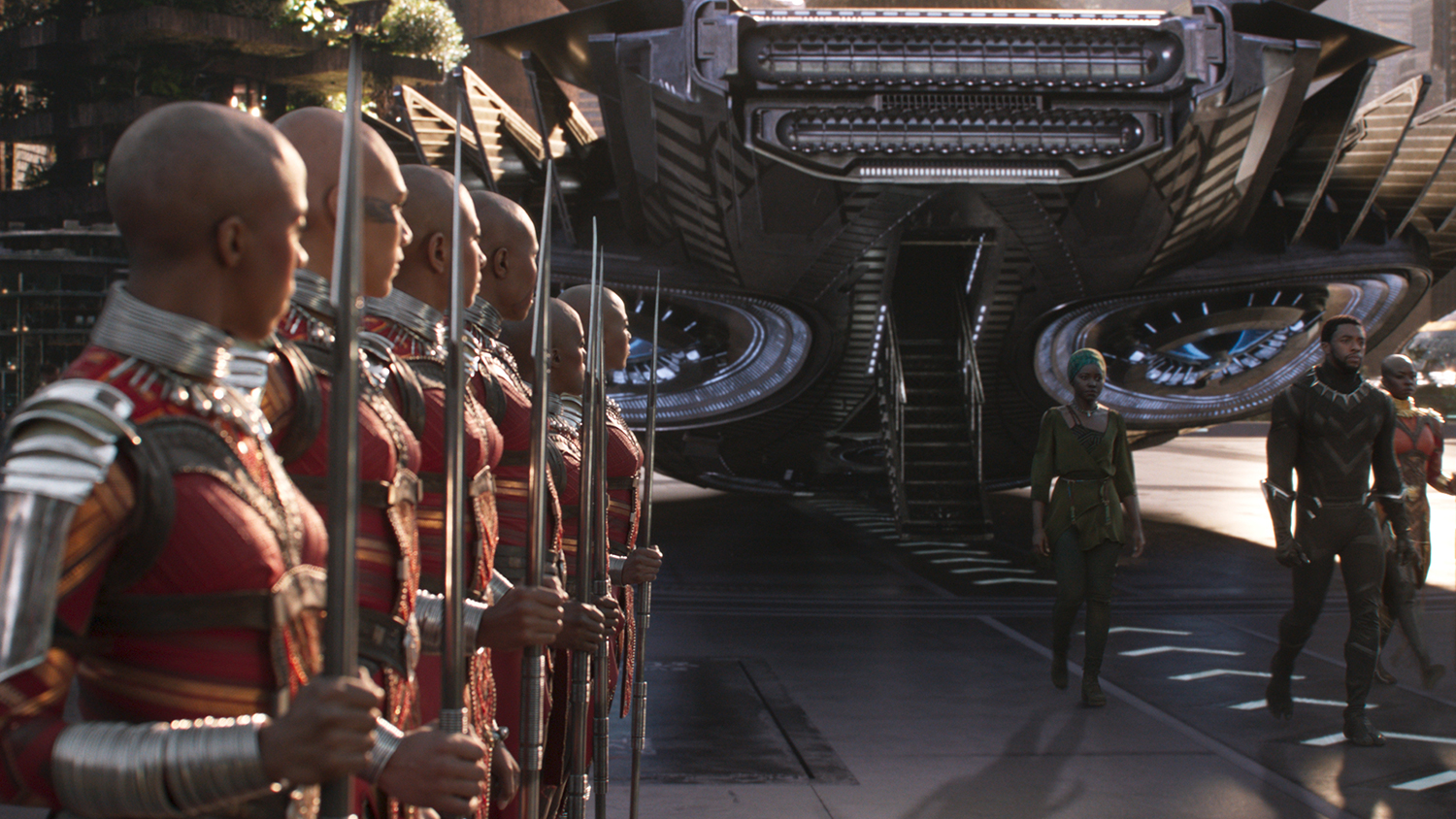black panther review blackpanther5a68e753e764f