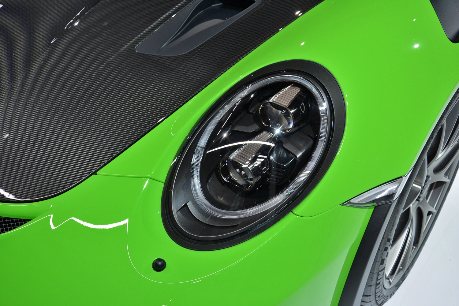 Porsche 911 GT3 RS Weissach Package