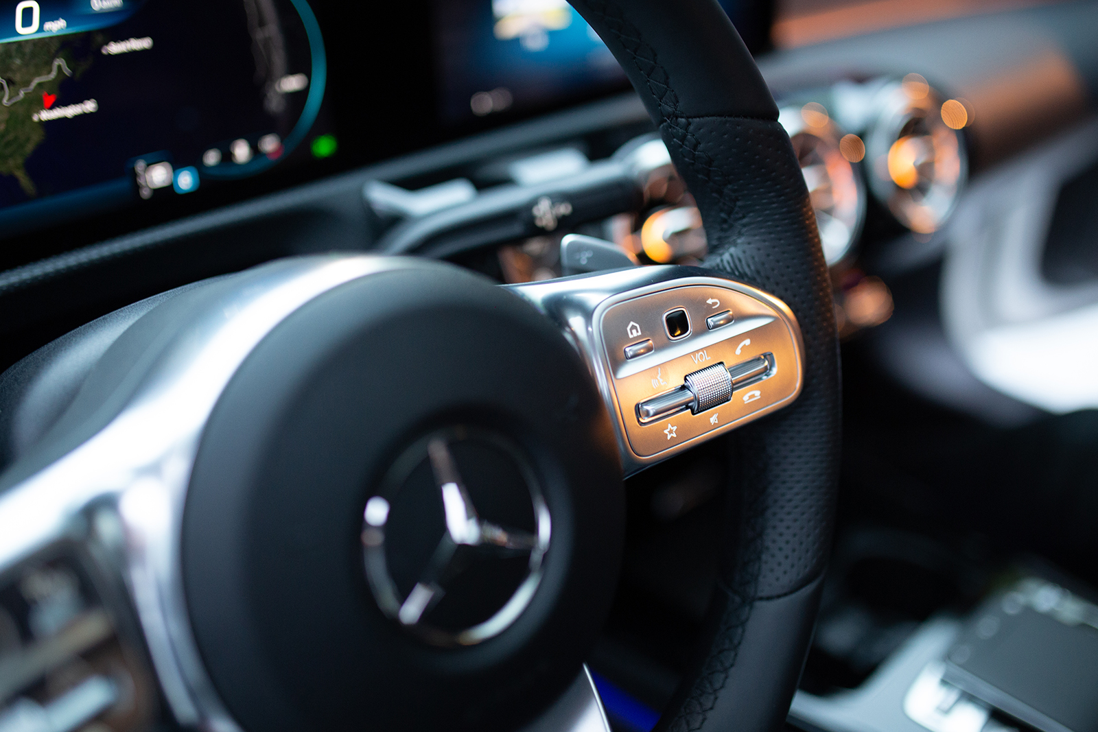 the mercedes benz a class sedan brings stuttgart luxury to masses 2019  13