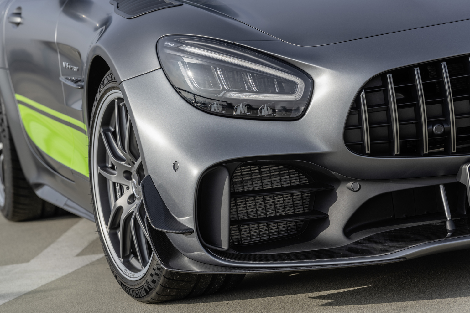 Mercedes-AMG GT R Pro