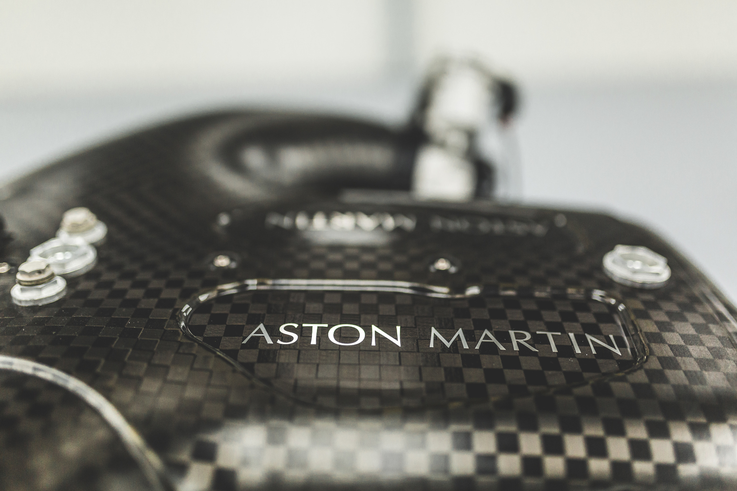 aston martin valkyrie hypercar details news pictures v12 engine 7
