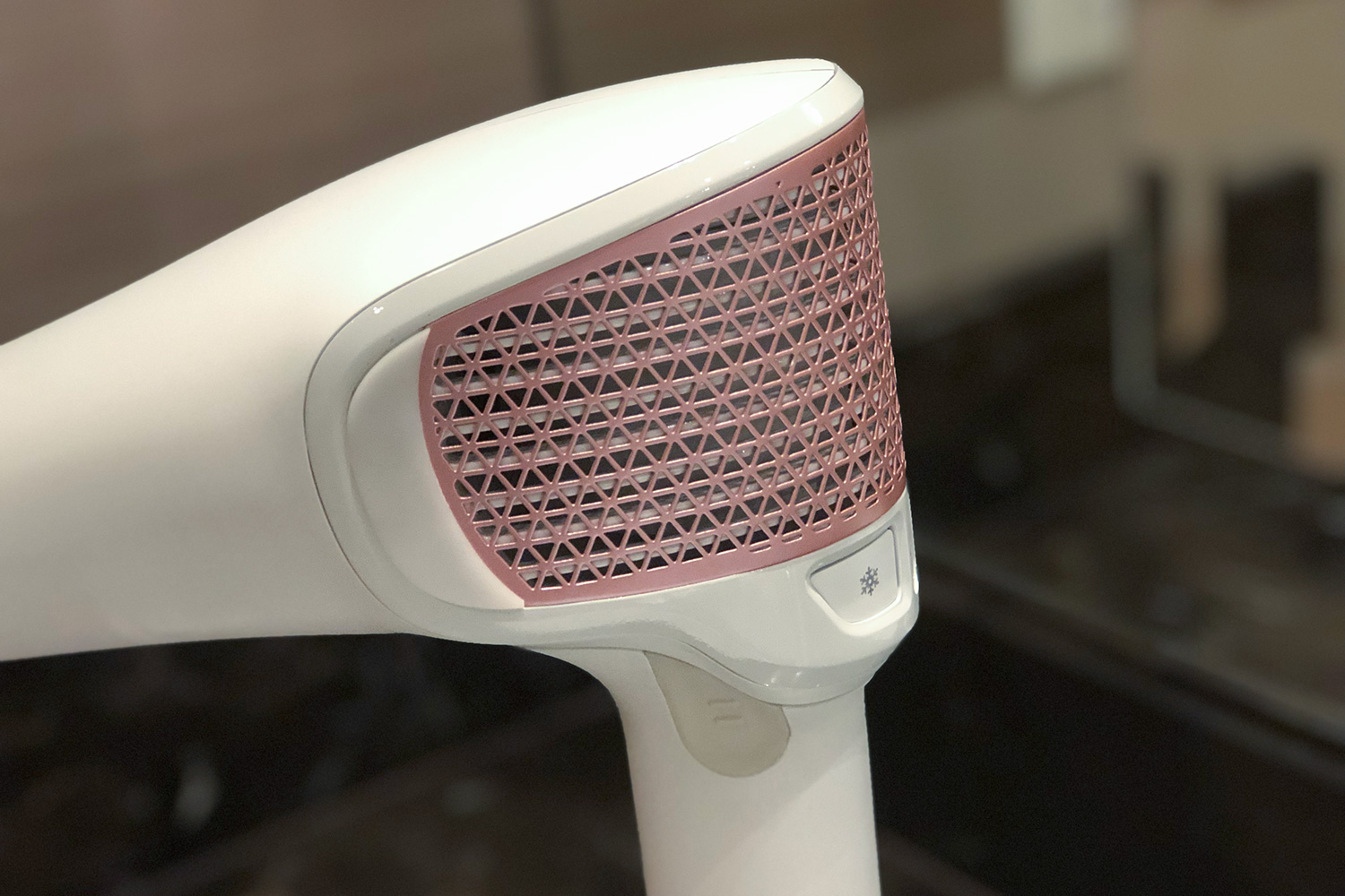 volo go cordless hair dryer ces 2019 hairdryer 1