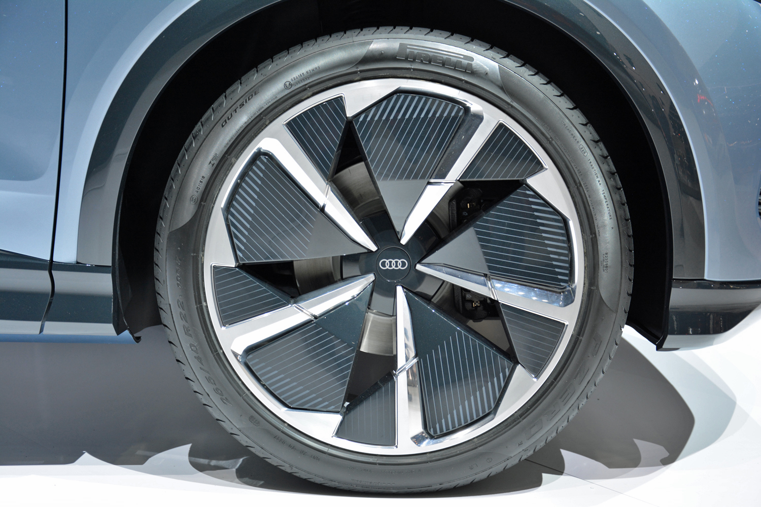 2019 Audi Q4 E-Tron concept