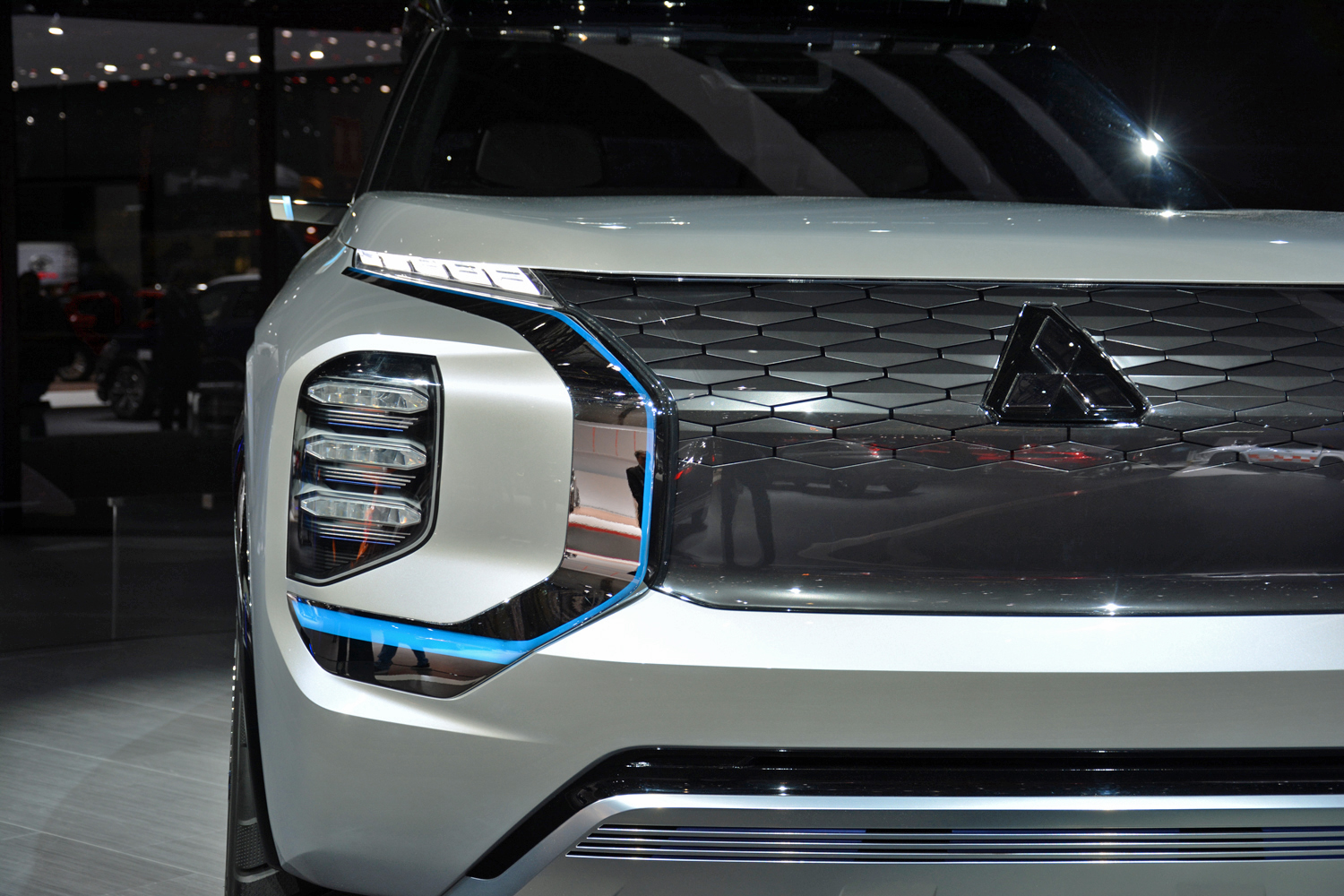 mitsubishi engelberg tourer concept 2019 geneva motor show dt 2