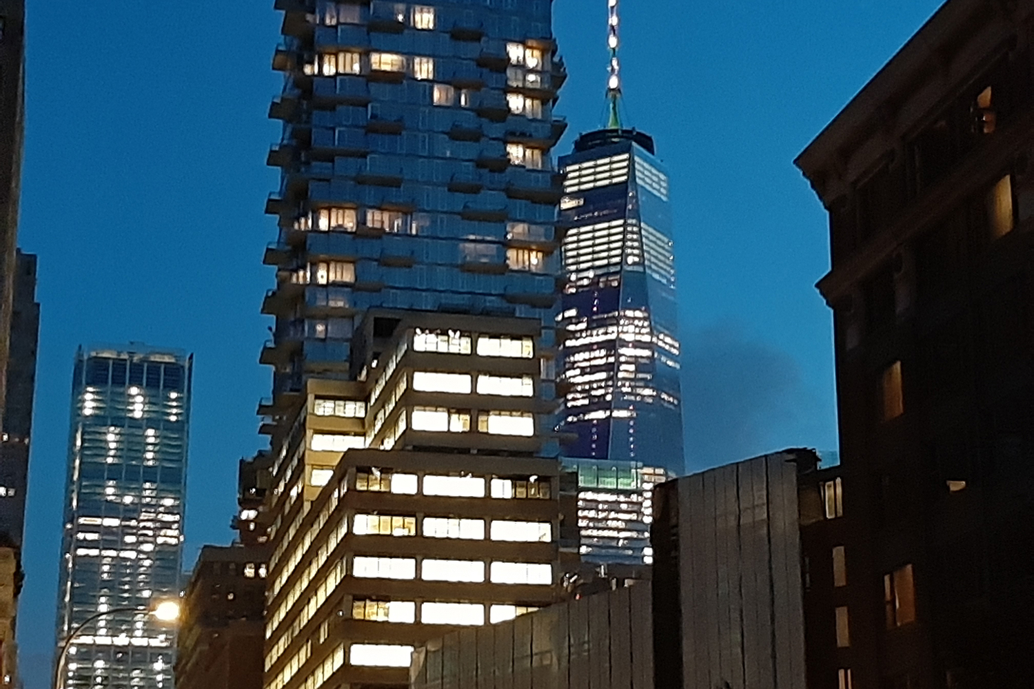 oneplus 7 pro pixel 3a zenfone 6 galaxy a50 midrange camera shootout night  zoom
