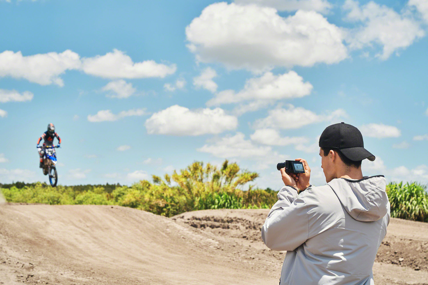 sony rx100 vii best point and shoot gets better lifestyle 3