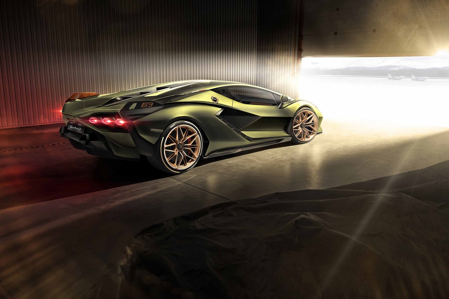 2020 lamborghini sian is a high tech hypercar with hybrid power