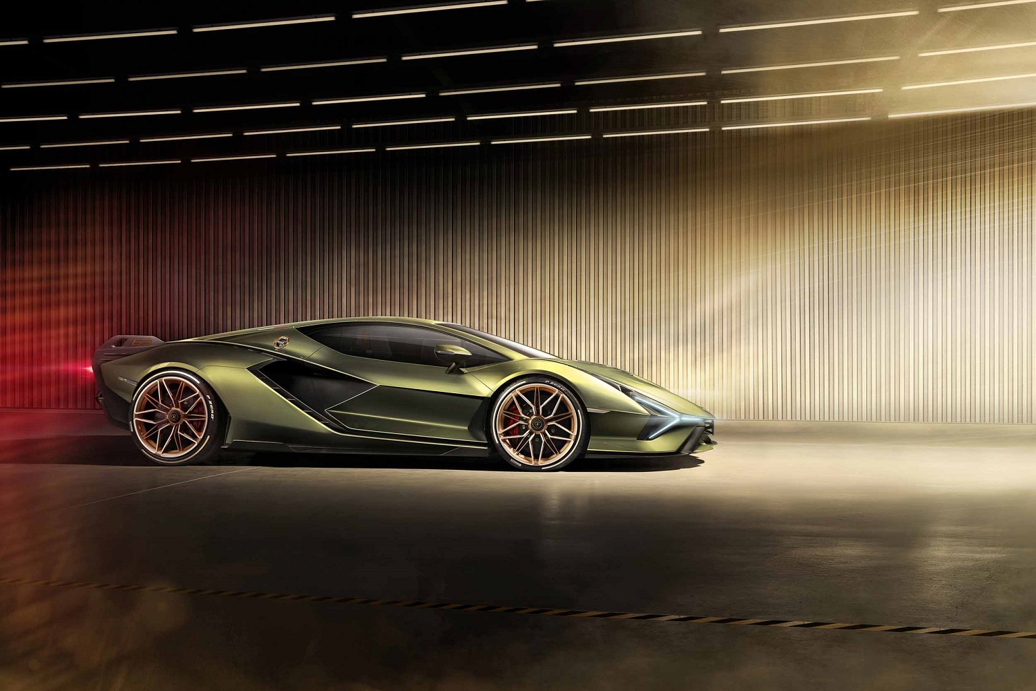 2020 lamborghini sian is a high tech hypercar with hybrid power