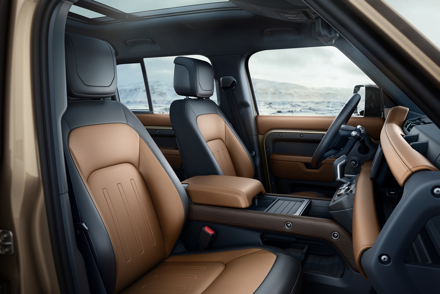 2020 land rover defender boasts rugged style usable tech lr def 110 20my interior 100919 07