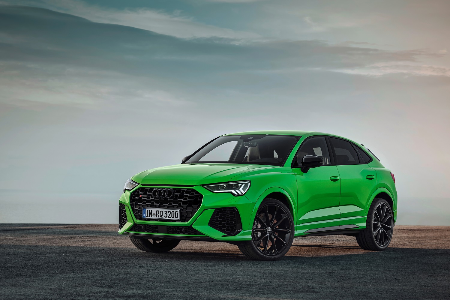 2020 audi rs q3 sportback keep five cylinder engine rsq3 sb 000003