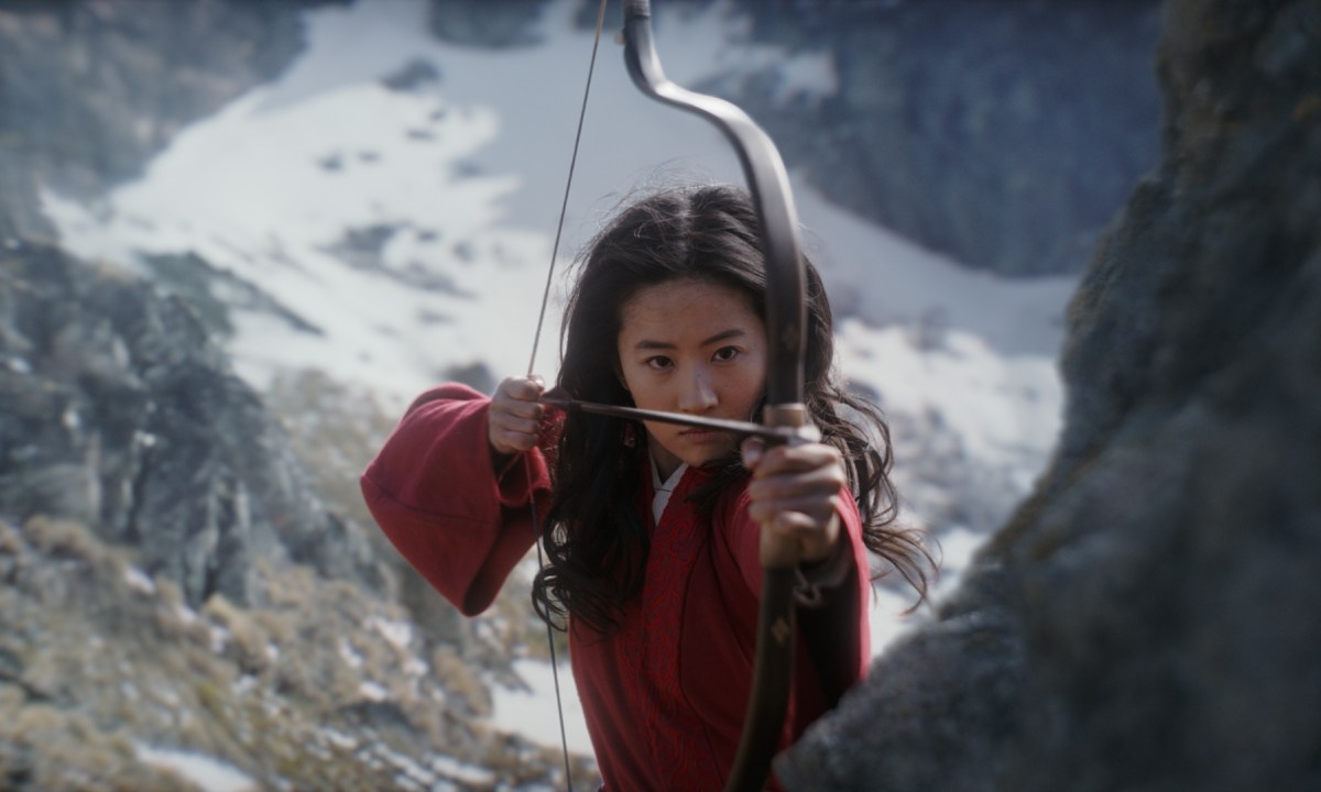 mulan review liu yifei bow arrow