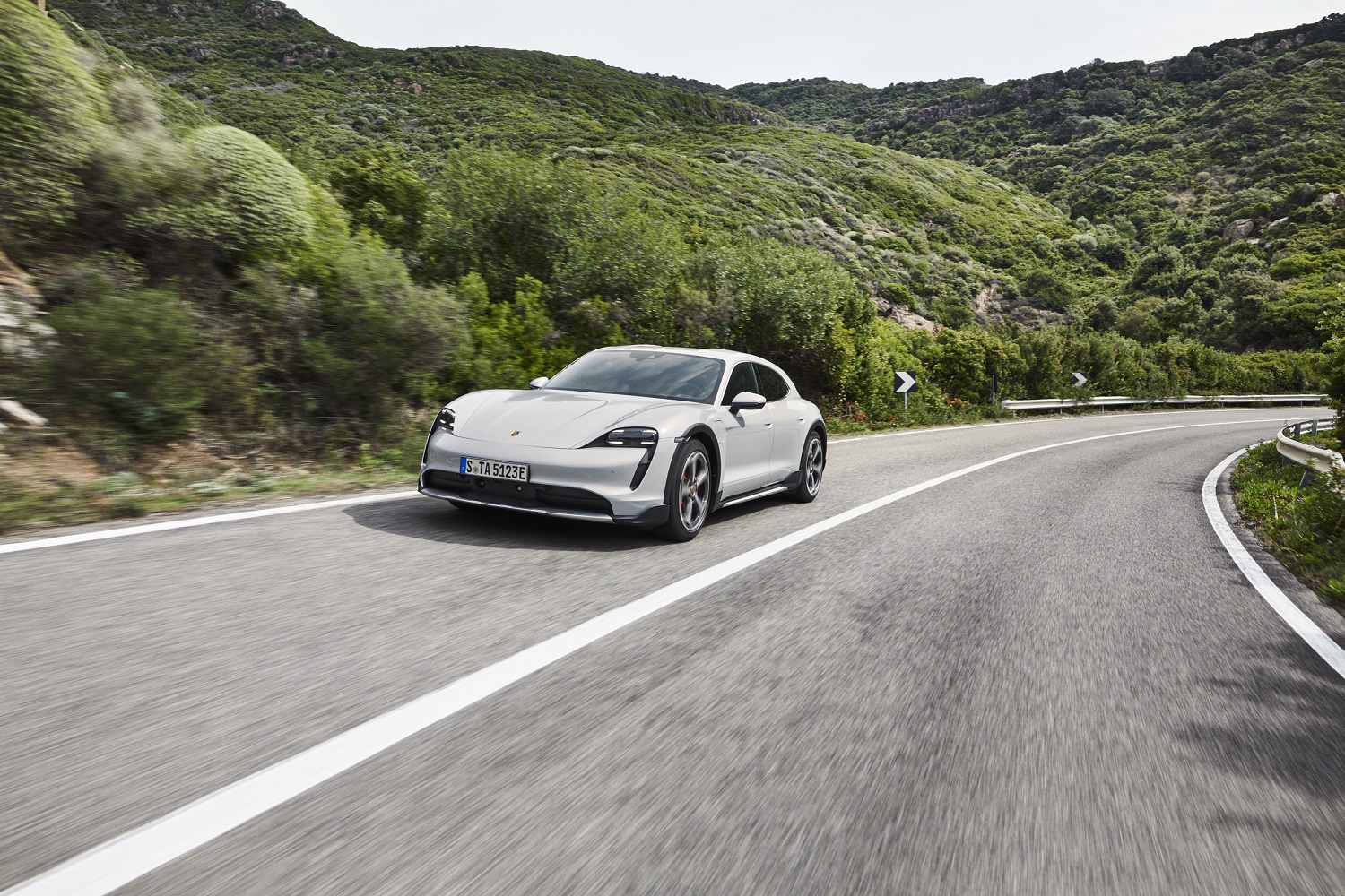 2021 Porsche Taycan Cross Turismo