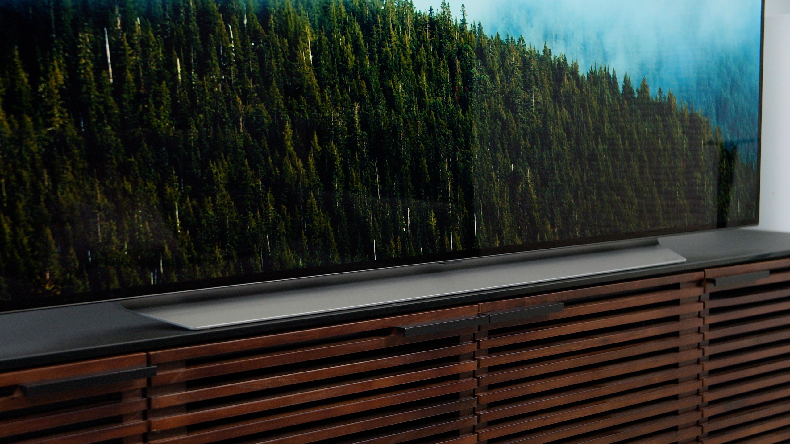 LG C1 OLED 4K TV stand