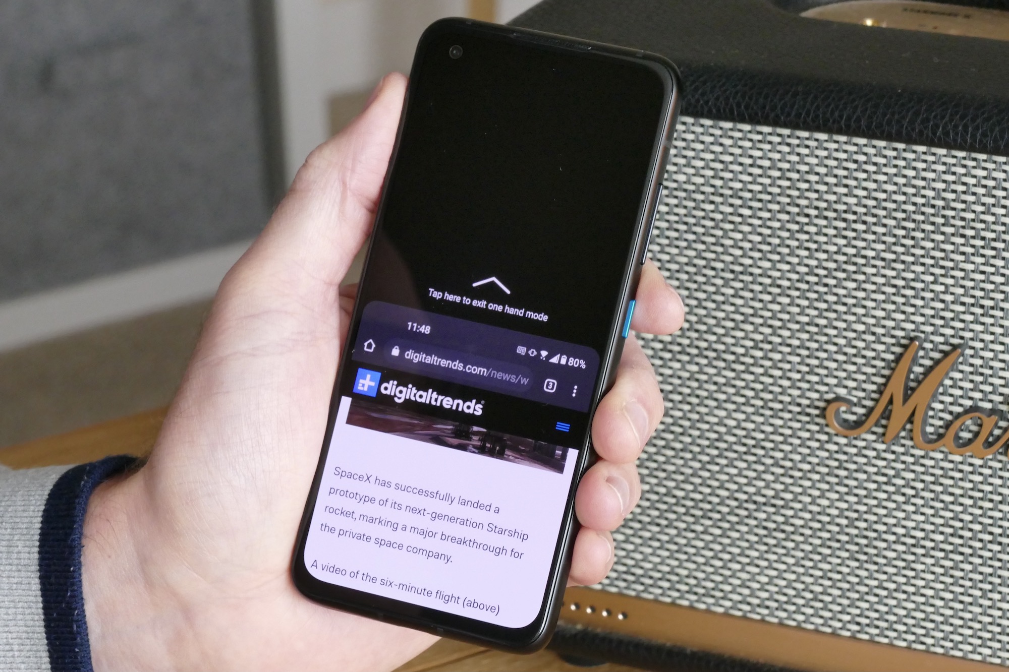 asus zenfone 8 review one hand mode