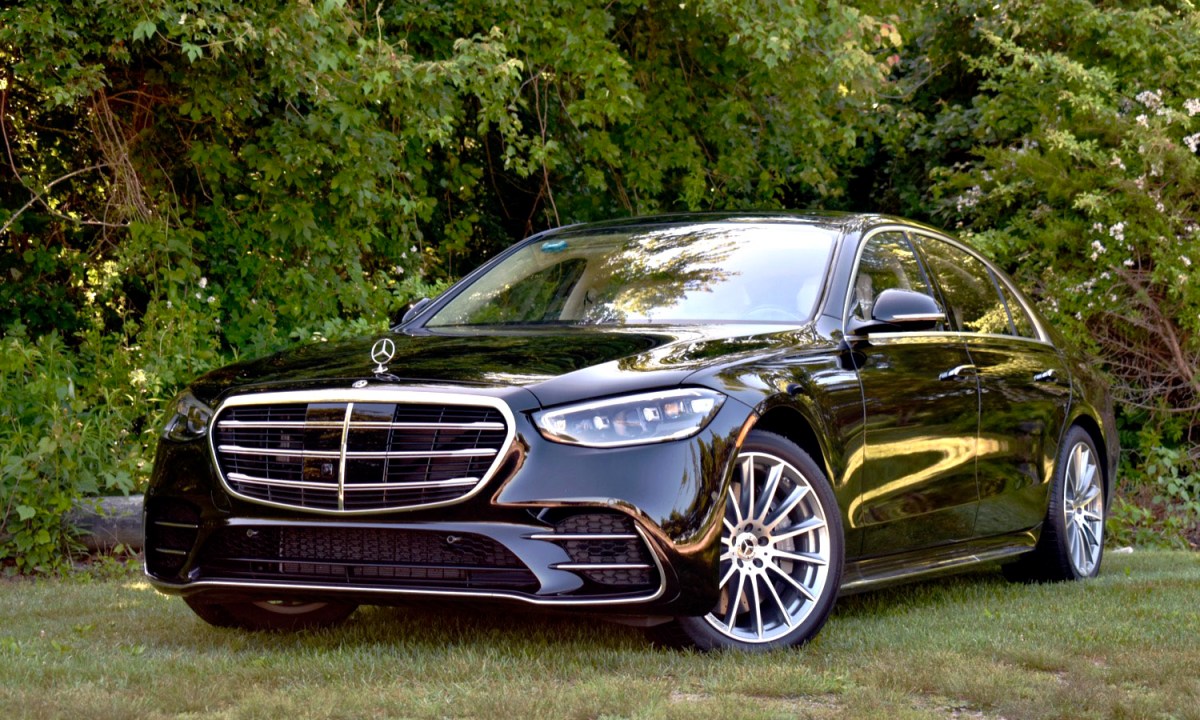 A broad grille and low stance give the 2021 Mercedes Benz S Class an aggressive look.