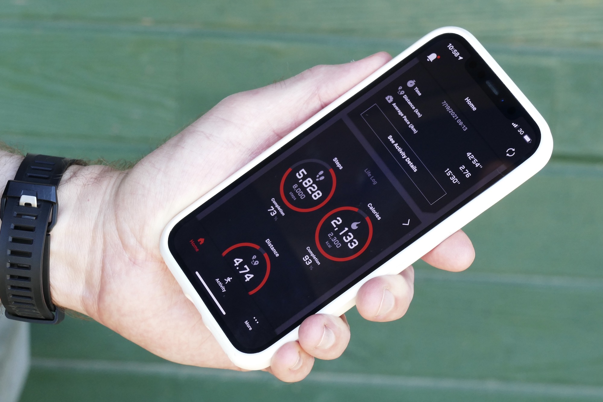 The G-Shock Move app main screen.
