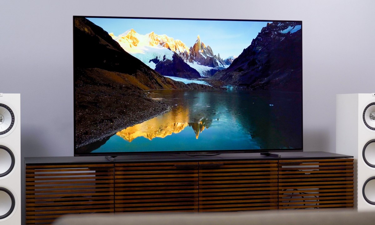 Mountain, landscape view on the screen on the Sony A80J 4K HDR OLED TV.