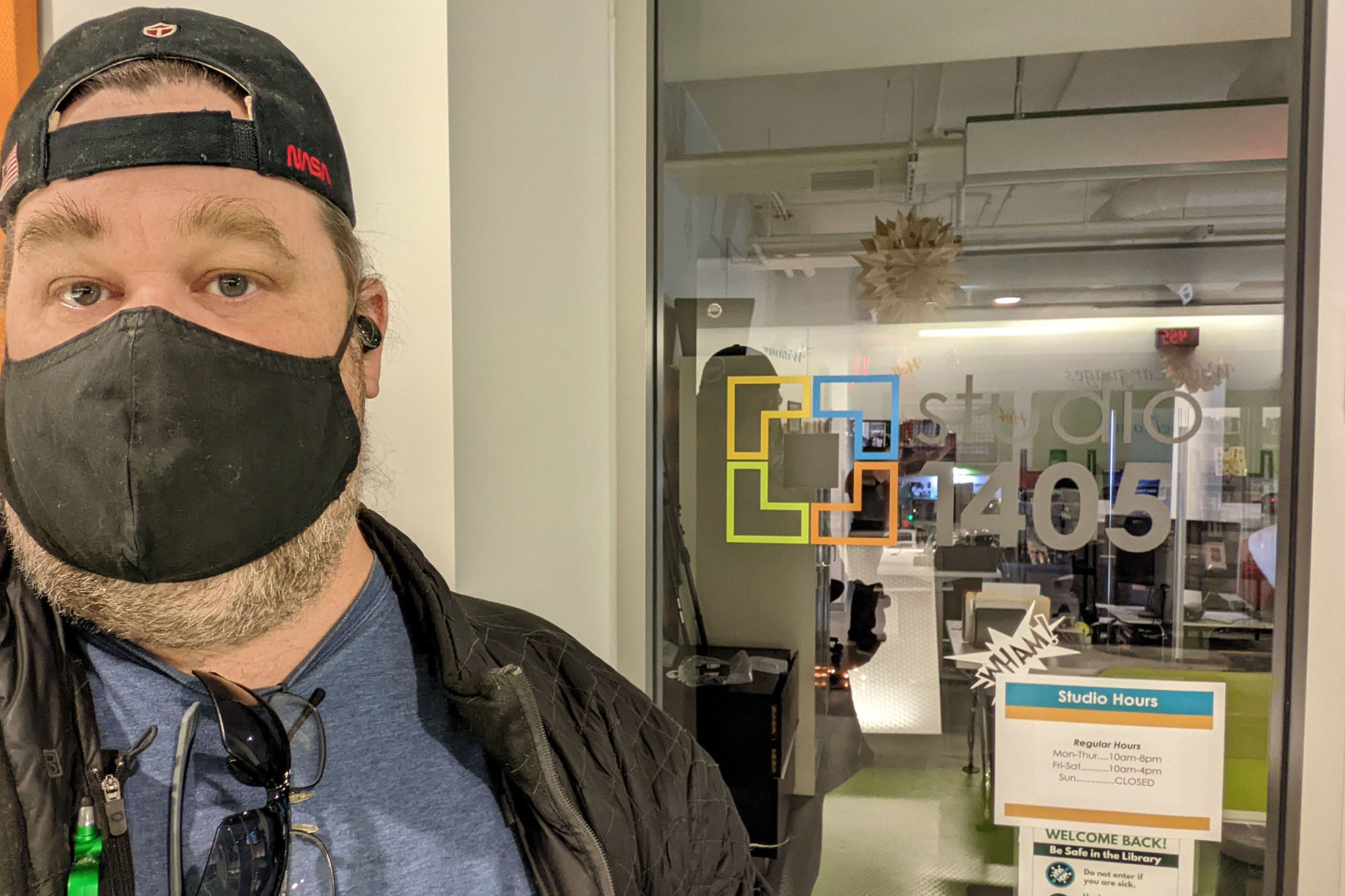 This is a sample selfie of me from the selfie camera of the Pixel 6.