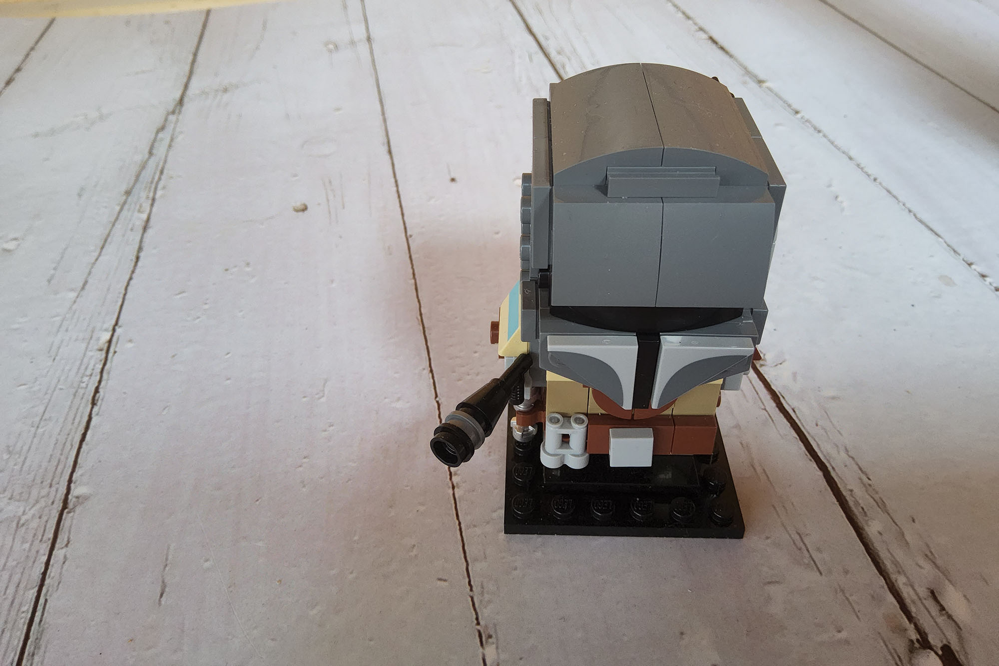 Samsung Galaxy Tab S8+ photo sample of a lego minifig.
