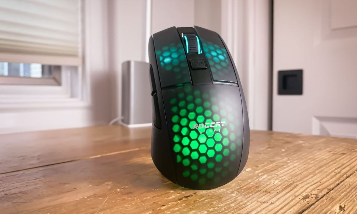 burst pro black rgb on standing