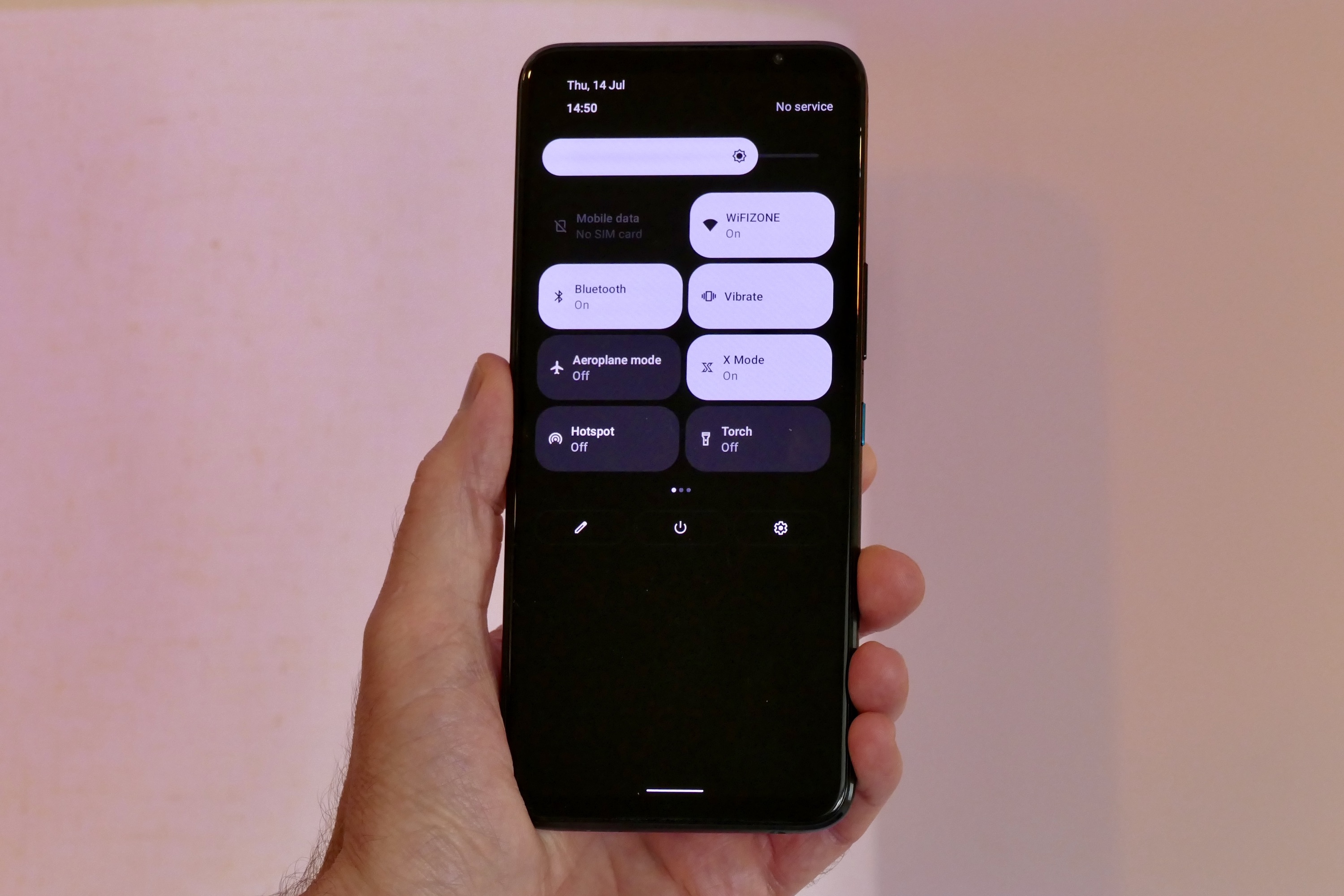 Quick Settings on the Photo taken with the Asus ROG Phone 6 Pro.