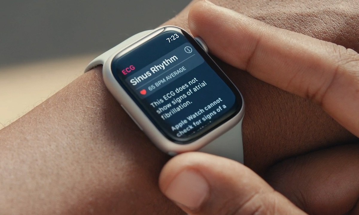 Apple Watch Series 8 on a wrist.