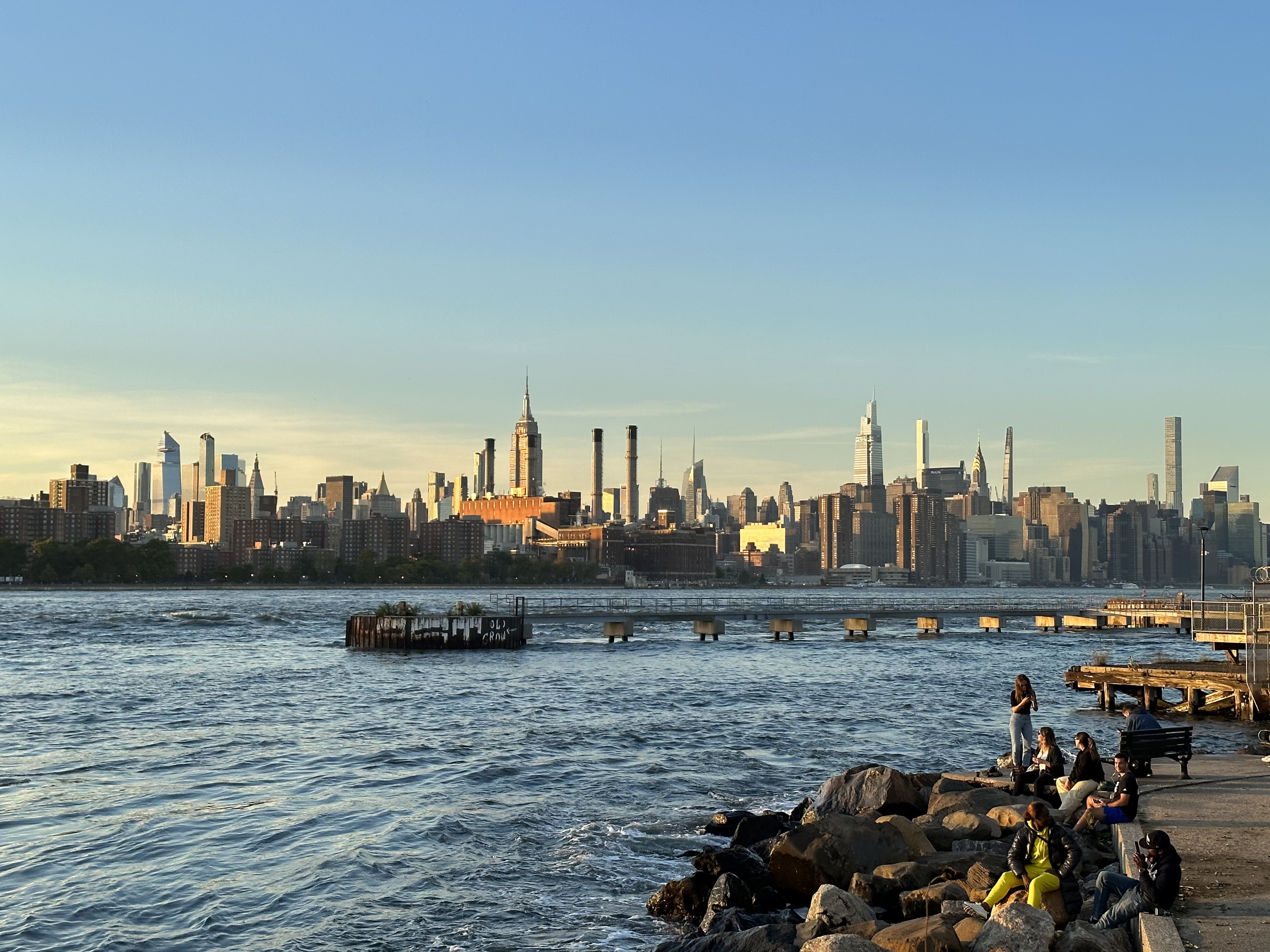 Photo of Manhattan skyline, taken with the iPhone 14 Pro.