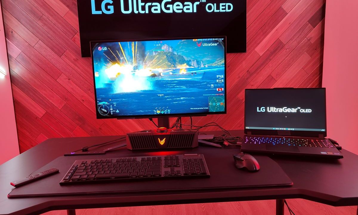 The UltraGear OLED QHD showing a sea based fighting game demo.