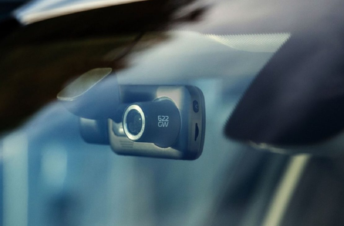 The Nextbase 622GW 4K Dash Cam on a car's windshield.