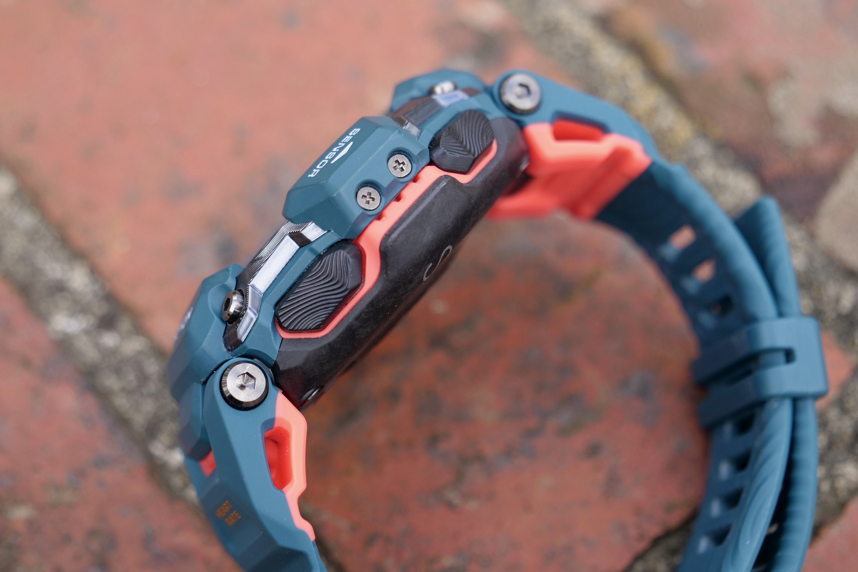 The side of the G-Shock GBD-H2000.