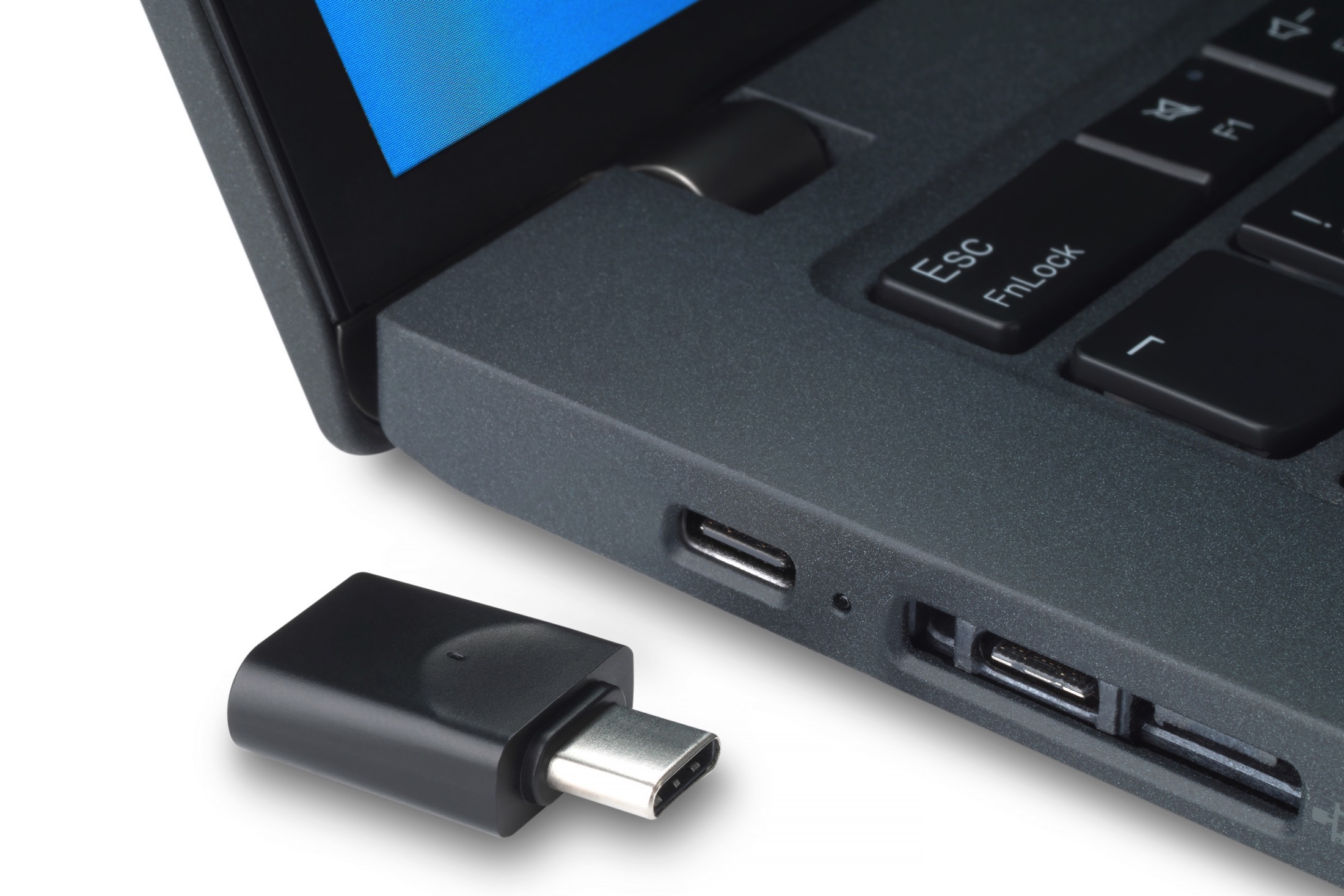 An example of a Qualcomm S3 Gen 2 Sound Platform-equipped USB-C dongle.