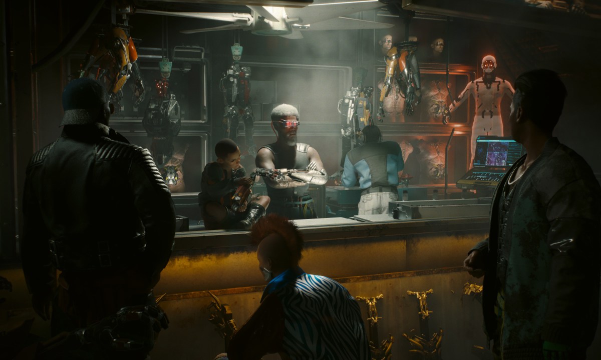 People standing at a robotics shop in Phantom Liberty.