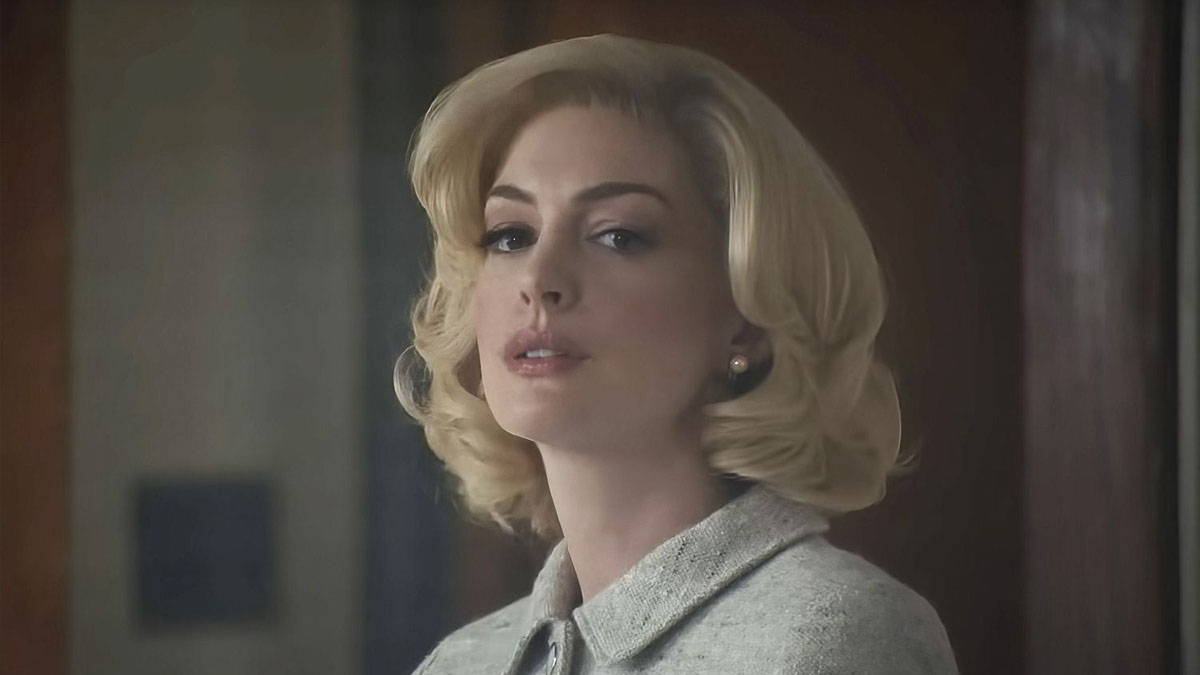 Anne Hathaway in Eileen.