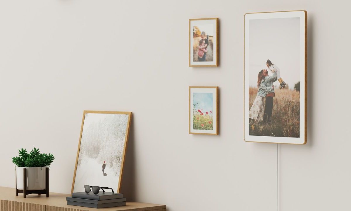 A photo displayed on the Cal Max