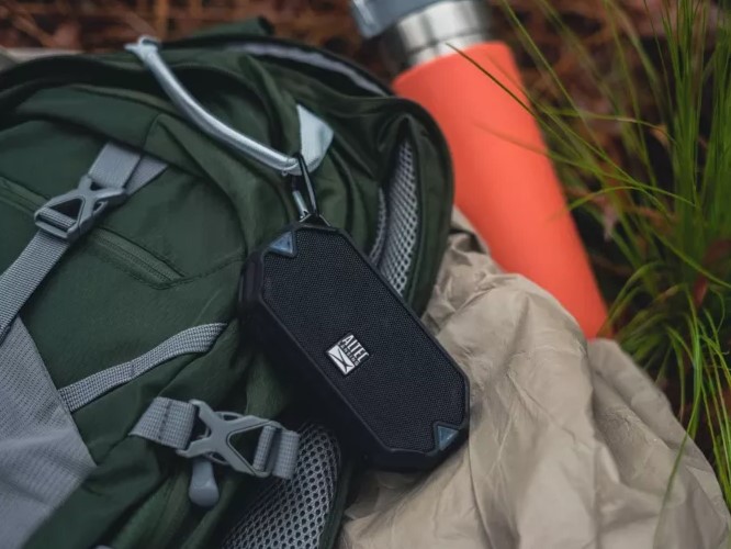Altec Lansing HydraMini waterproof Bluetooth speaker outside with pack