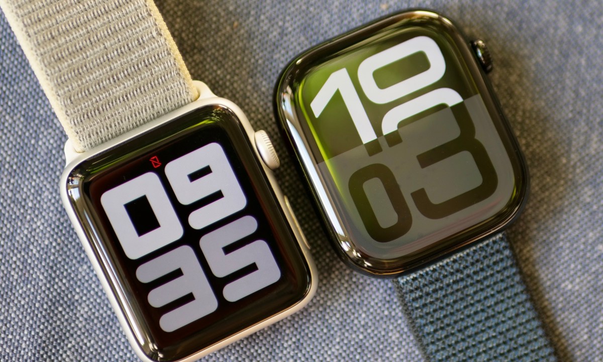 The Apple Watch Series 10 and the Apple Watch Series 3, seen from the front.
