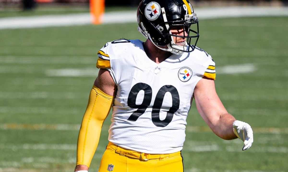 T.J. Watt of the Steelers readies for defense.